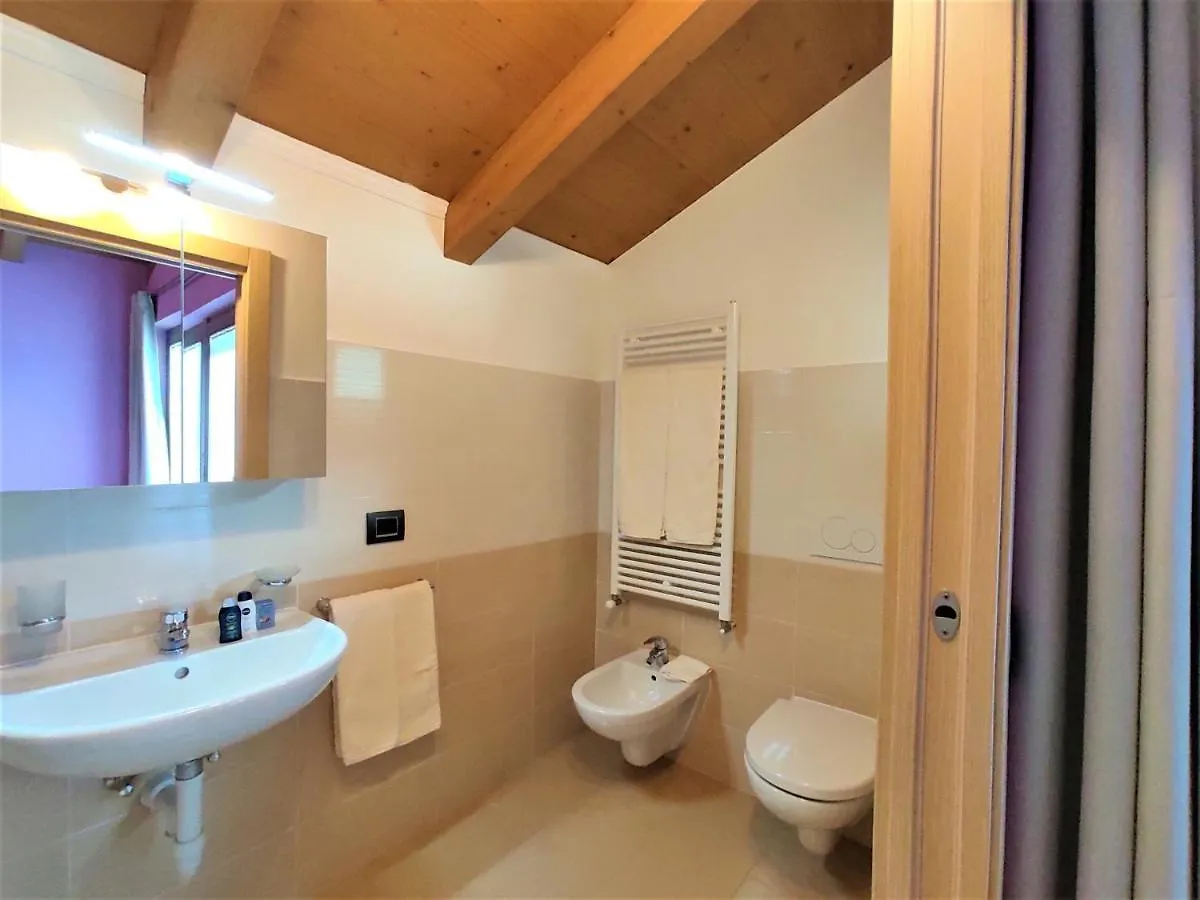 Bed & Breakfast B&B Il Germoglio Castione Andevenno Italia